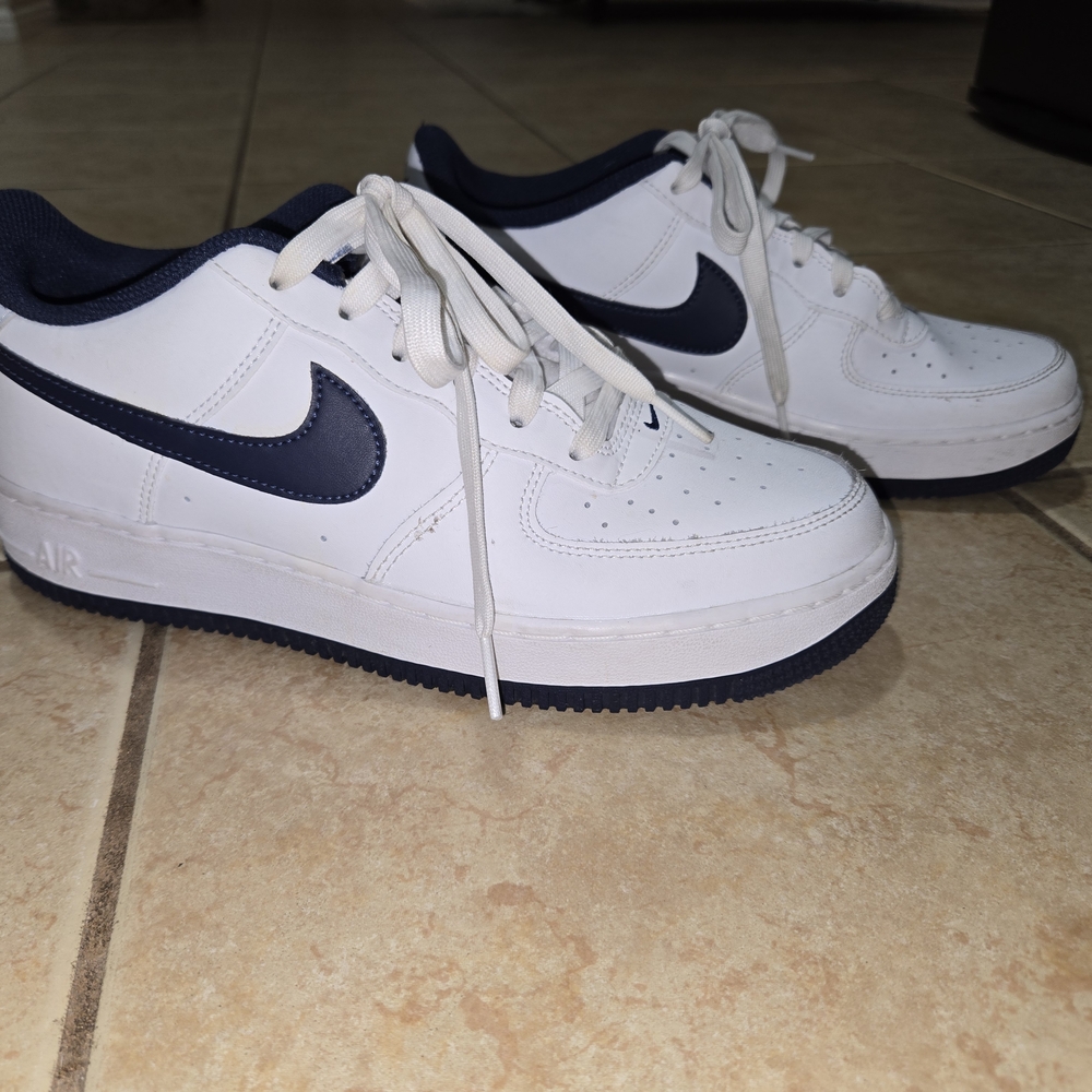 Nike White and Navy Sneakers